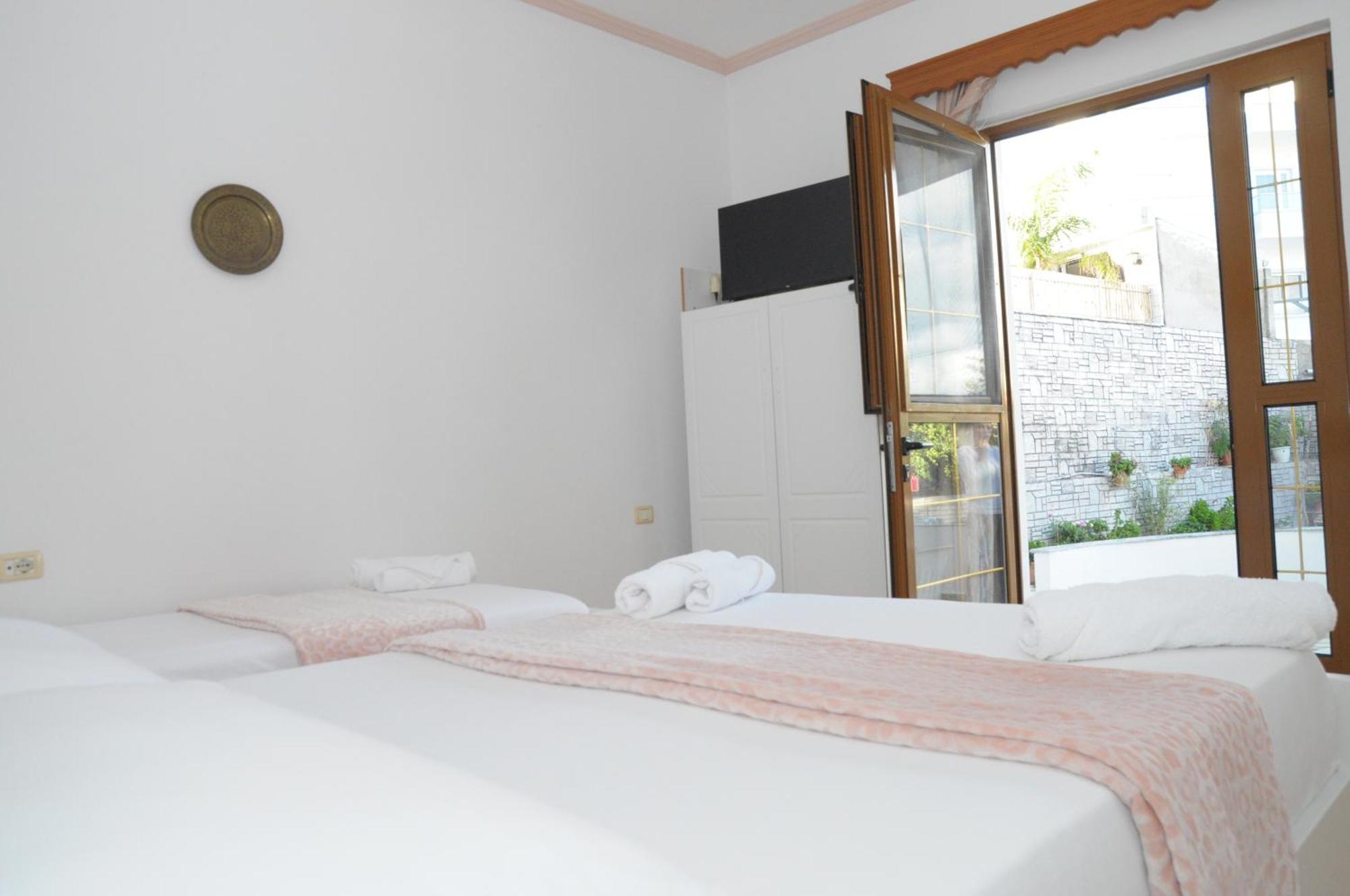Hola Rooms Ksamil Eksteriør bilde