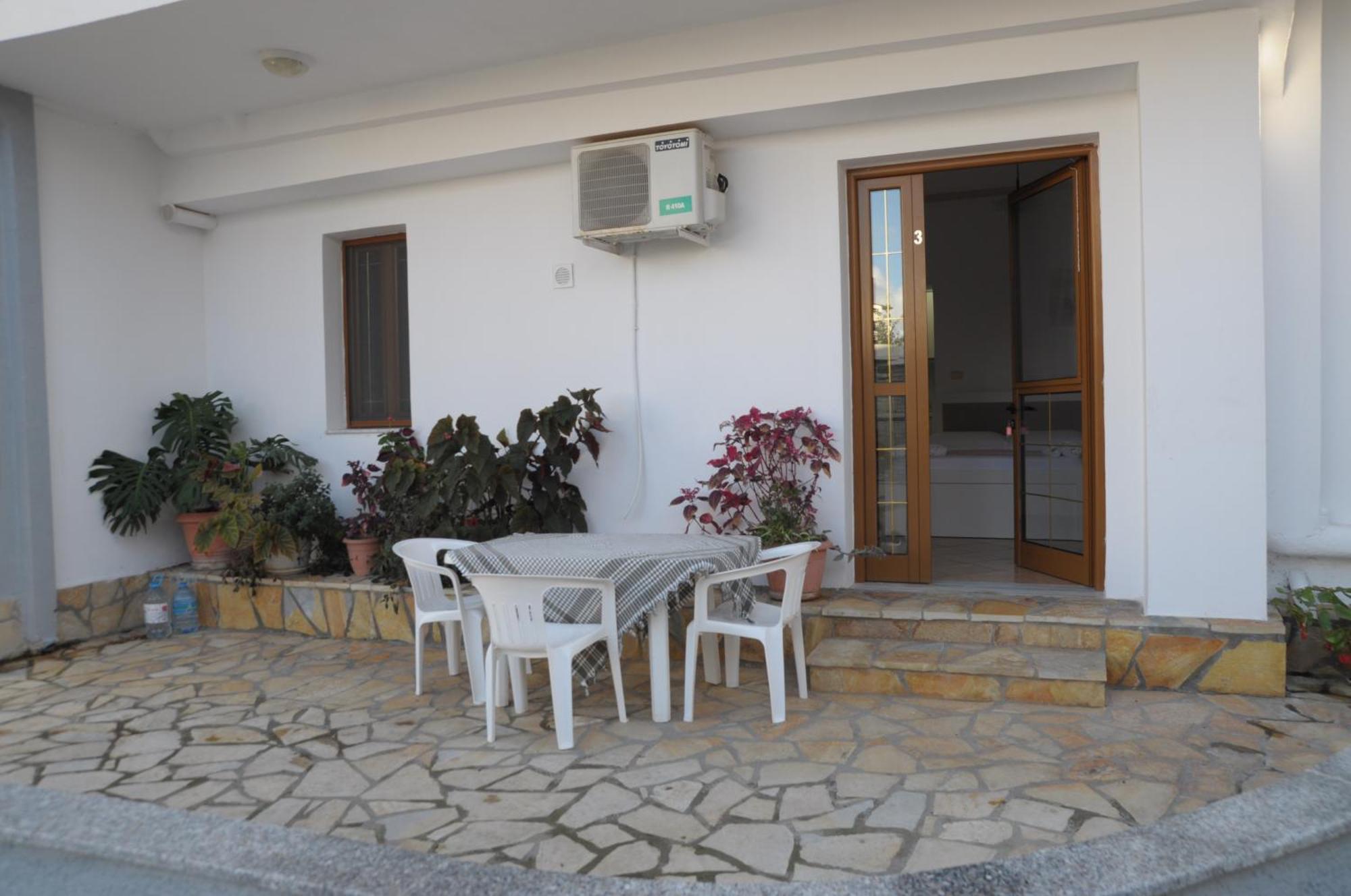 Hola Rooms Ksamil Eksteriør bilde