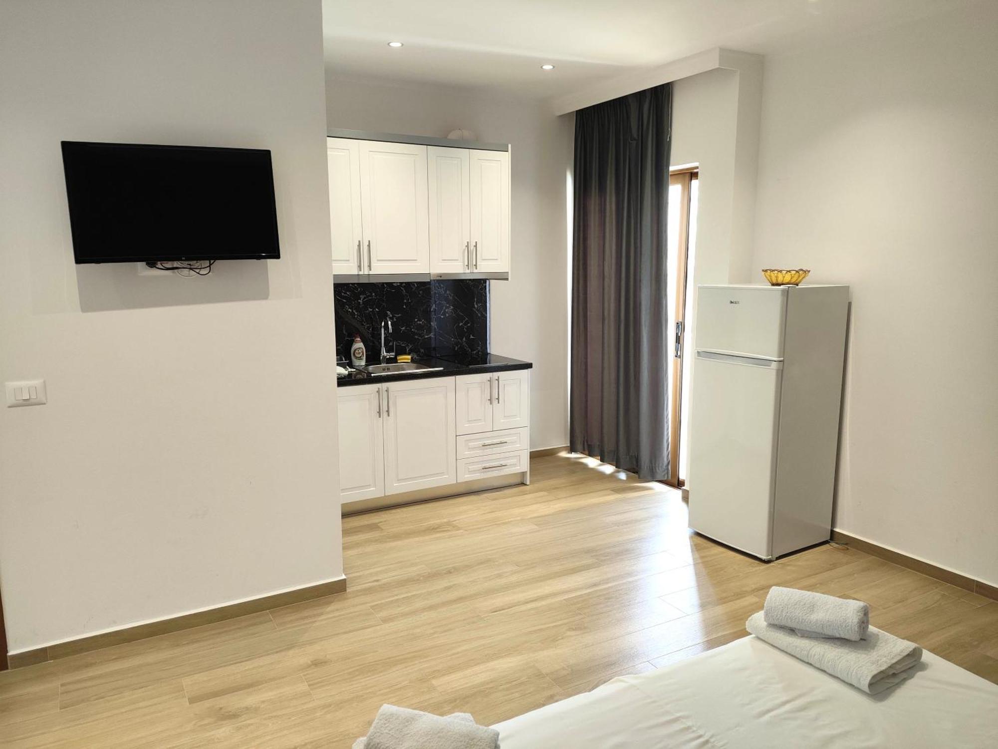 Hola Rooms Ksamil Eksteriør bilde