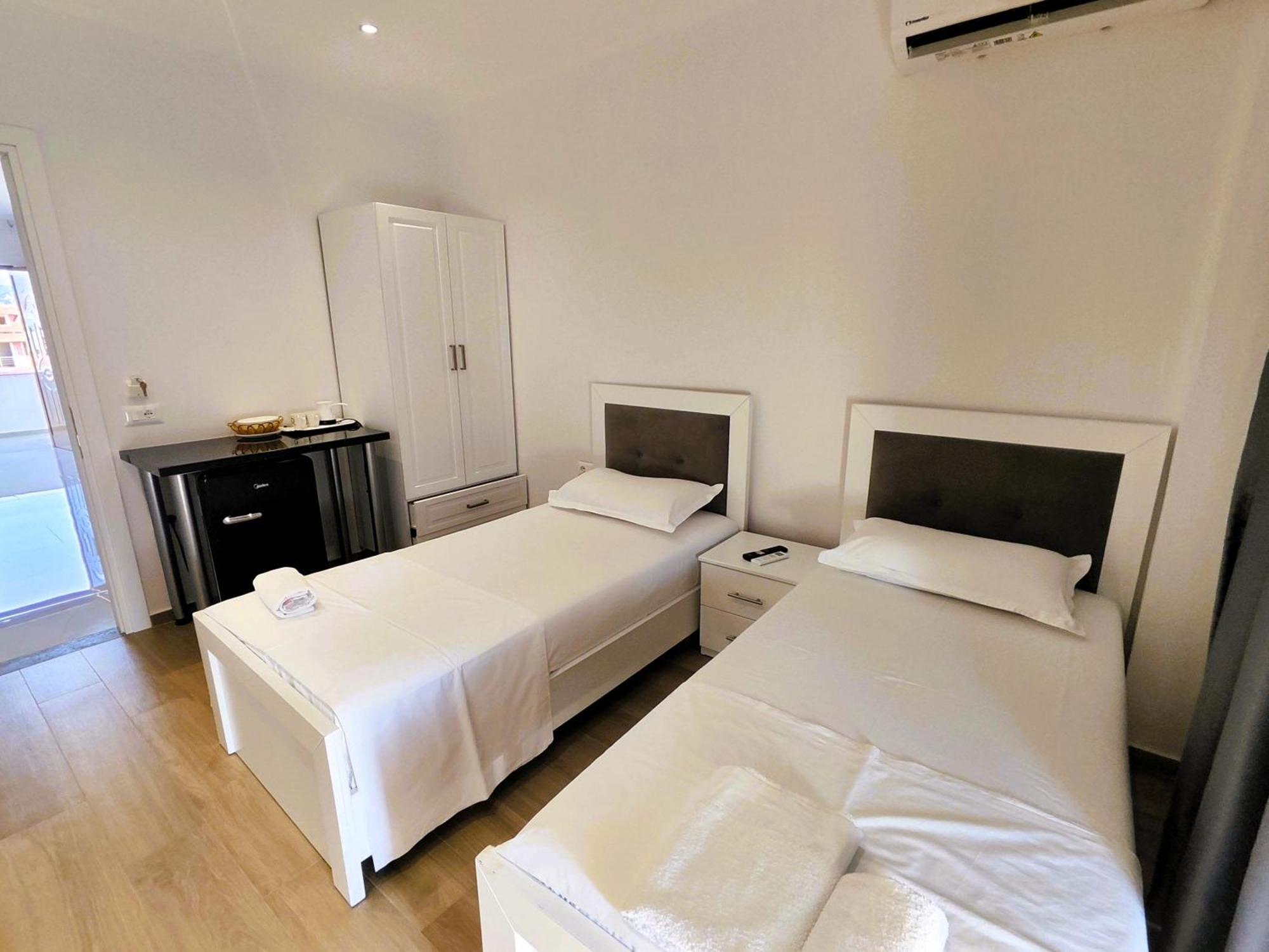 Hola Rooms Ksamil Eksteriør bilde